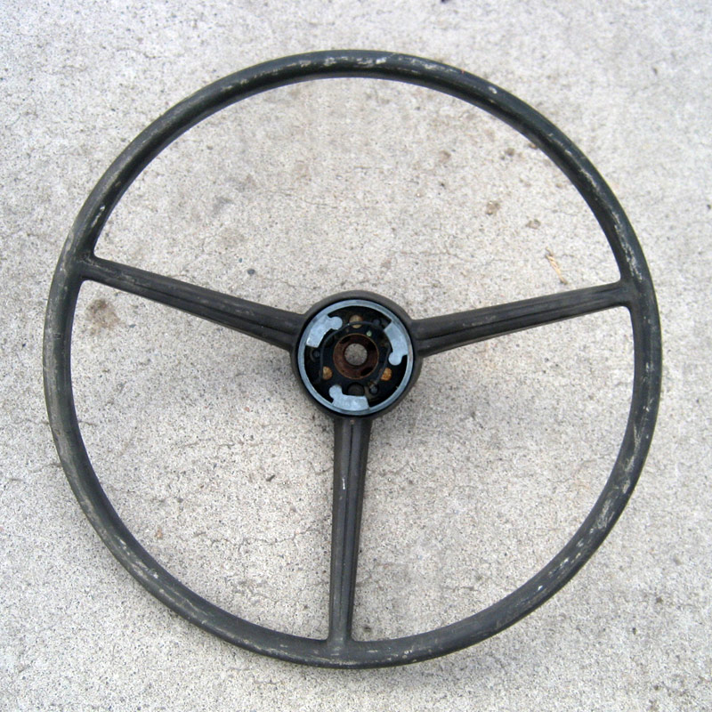 Plymouth Valiant steering wheel 67 68 69 Nostalgic Parts